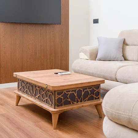 Newborn 1 Apartment *