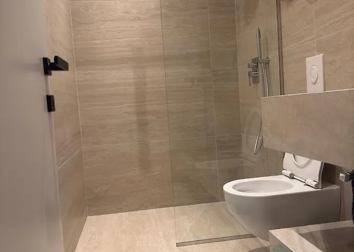 アパート Newborn 1 *